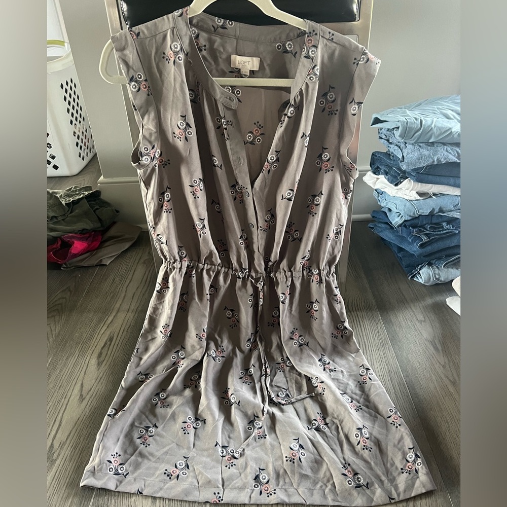 Loft dress size medium